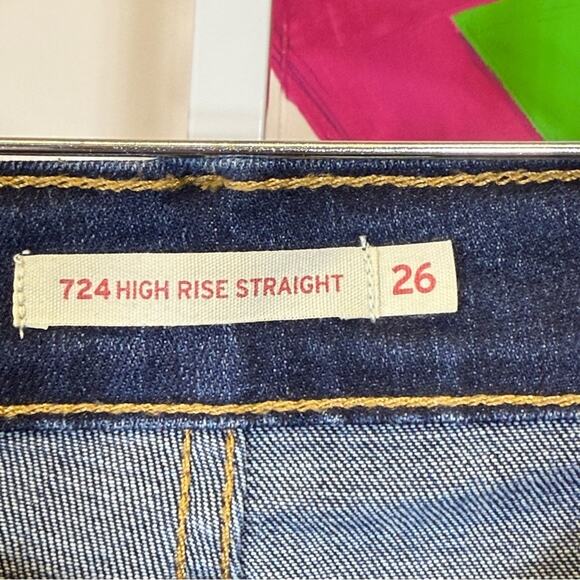 Levi's 724 High Rise Skinny Classic Blue Jeans with Gold Stitching. Size 26. - Picture 5 of 9